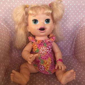 Baby Alive snacking Sarah